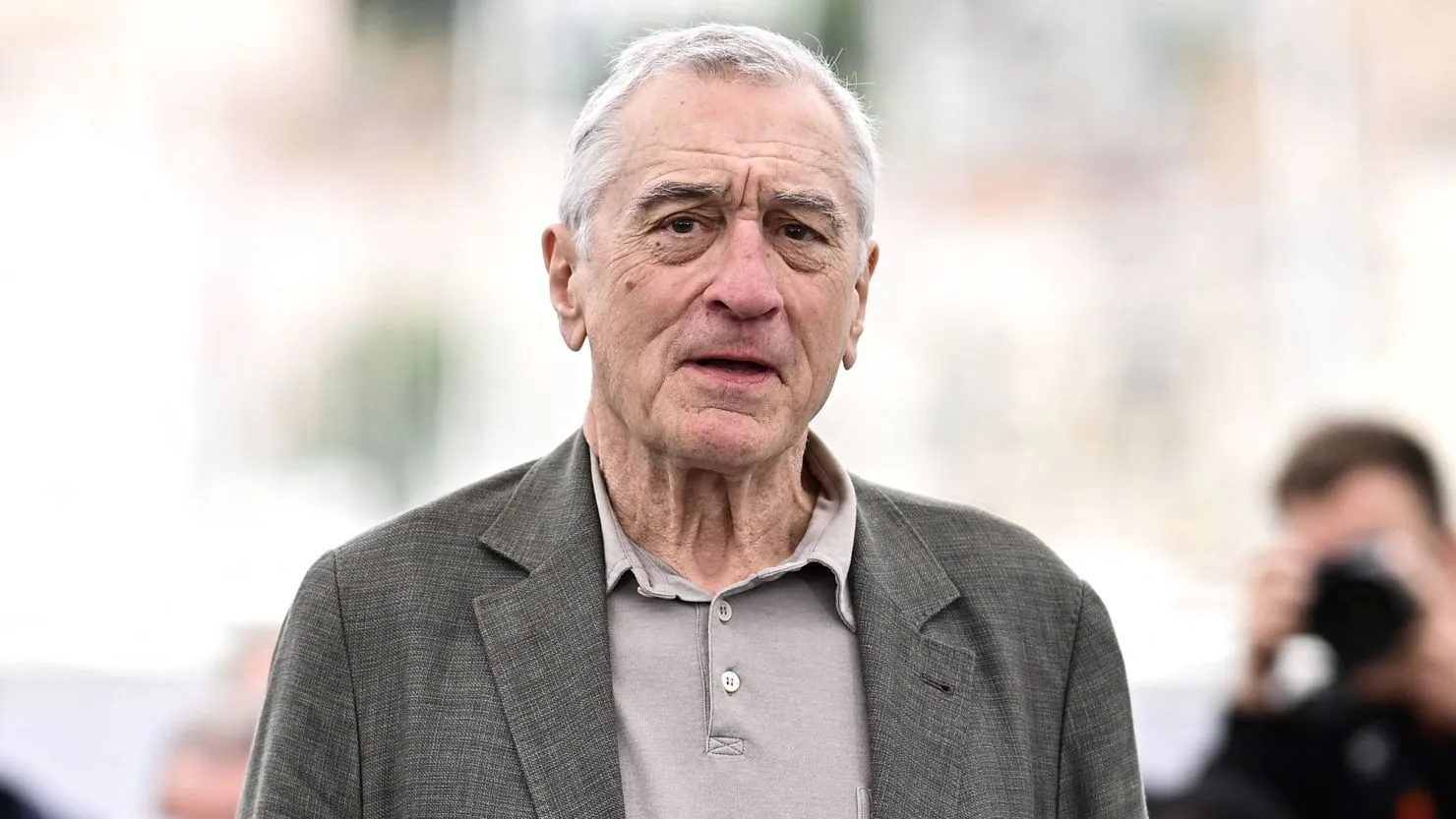 Robert De Niro spricht über sich selbst und darüber, mit 80 Vater zu sein | CNN