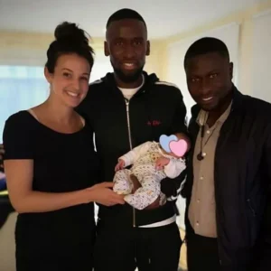 Antonio Rudiger'in Karısı Kimdir? Eski Hentbol Yıldızı Laura ve Çocuklarıyla Tanışın - EssentiallySports