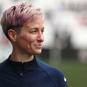Megan Rapinoe reflects on 'feeling desperate' in fight for equal pay | CNN