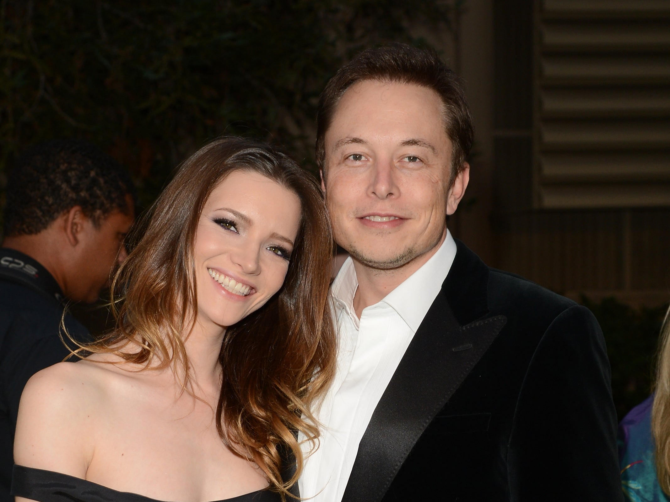 Talulah Riley revela que ainda ama Elon Musk e pediu que ele comprasse o Twitter | The Independent